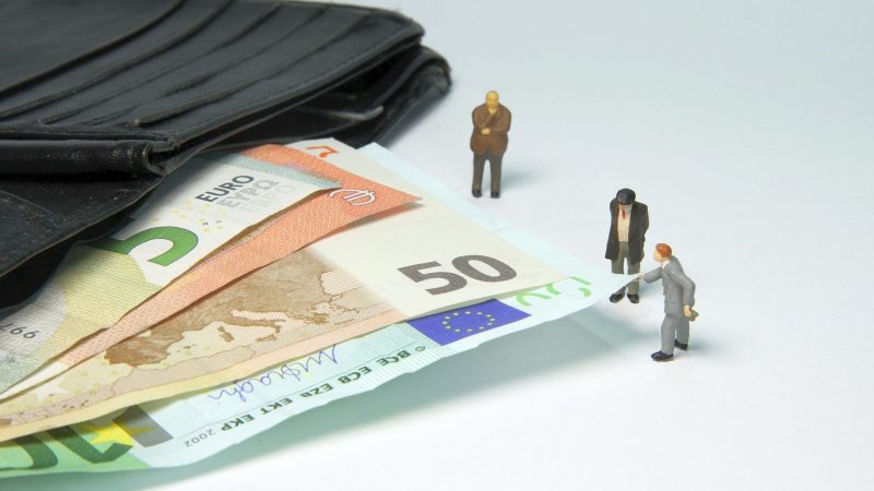 CERB Fraudsters VS the Canadian Taxpayer